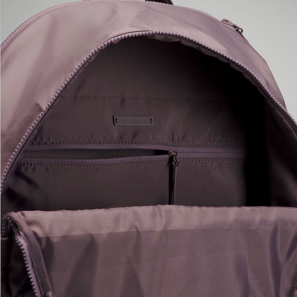 NWT pack it up backpack 21L - Picture 3 of 4